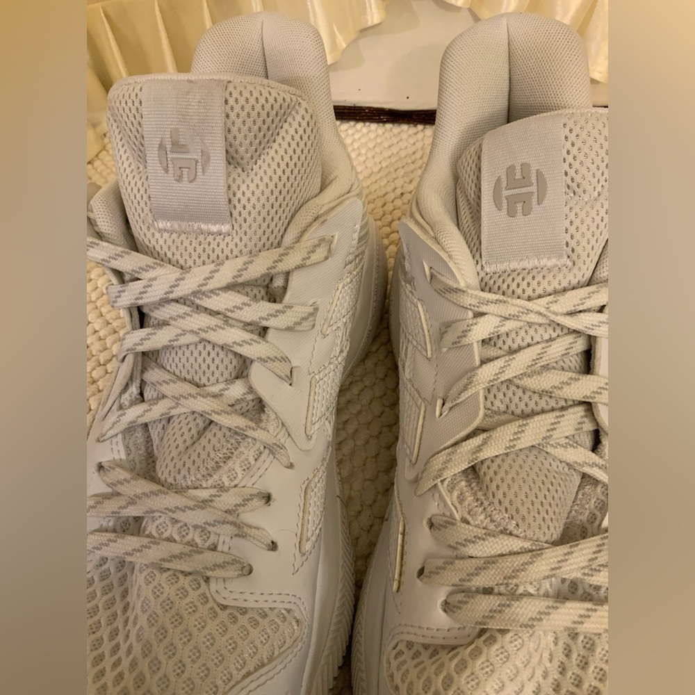 ADIDAS - Picture 13 of 14